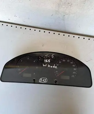 Audi A6 S6 C5 4B Speedometer (instrument cluster)
