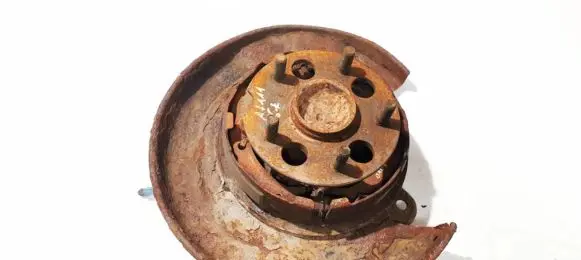 Toyota Avensis Verso Rear wheel hub
