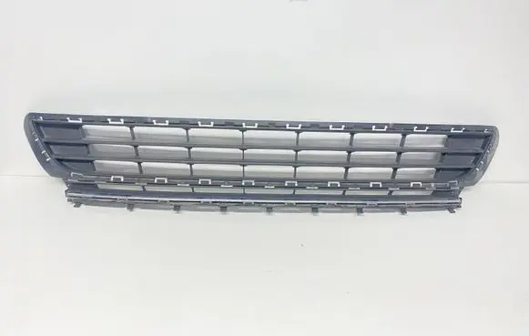 Volkswagen Golf VII Front bumper lower grill 5G0853677A