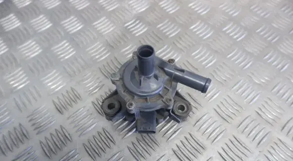 Lexus RX 450H Electric auxiliary coolant/water pump G904048020