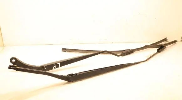 Renault Clio IV Front wiper blade arm 288818098R