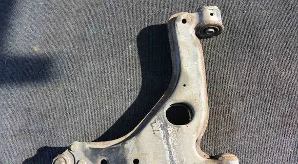 Opel Astra H Front lower control arm/wishbone