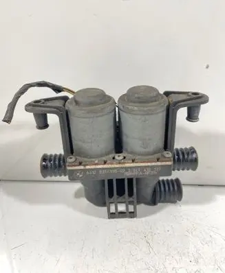 BMW X5 E53 Coolant heater control valve 837499502 1147412