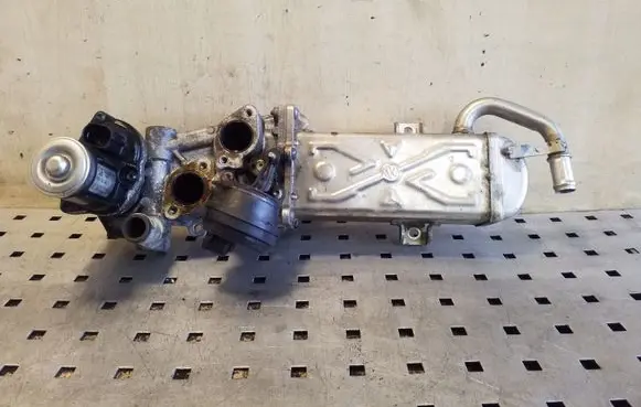 Skoda Yeti (5L) EGR valve cooler 03L131512CF 03L131512C 0280751016
