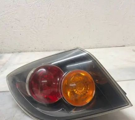 Mazda 3 I Rear/tail lights E110640 7443 P3868