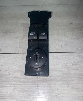 Ford Focus Electric window control switch 3M5T14529CF 03168003