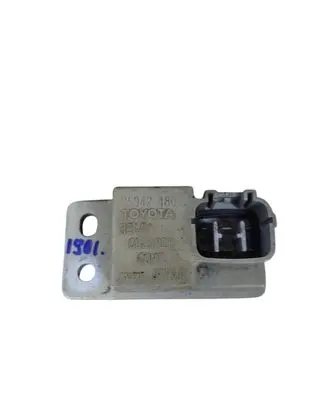 Lexus CT 200H Light washer relay 8594248010