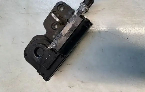Porsche Cayenne (9PA) Tailgate/trunk/boot lock/catch/latch 7L0827511 40500148