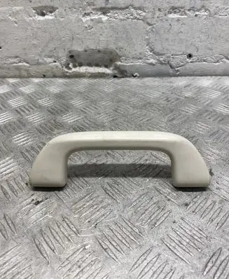 Honda CR-V Front interior roof grab handle