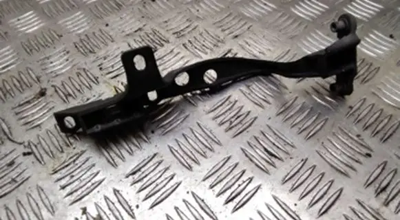 Volkswagen Touareg I Headlight/headlamp mounting bracket 7L0805733