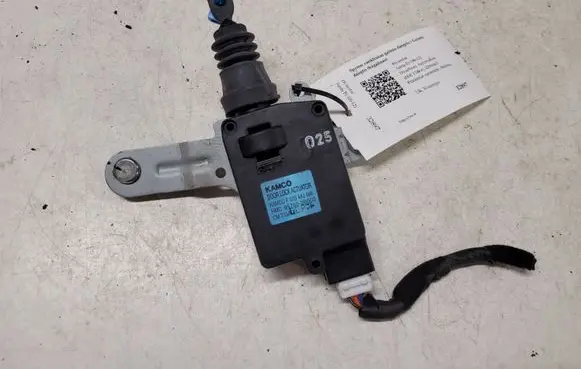 Hyundai Santa Fe Tailgate boot lock/latch motor 957502B000