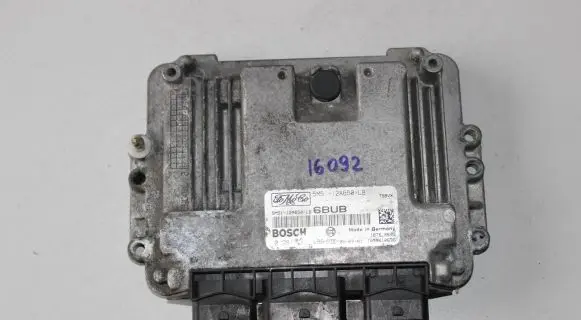 Ford Focus Engine control unit/module 5M5112A650LB 0281032086