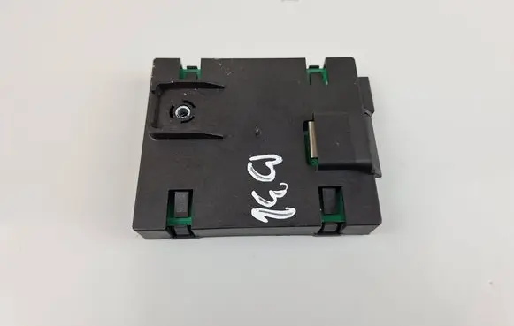 Mercedes-Benz B W245 Aerial antenna amplifier A1698200475