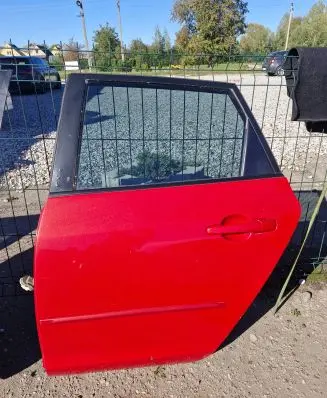 Mazda 3 I Rear door