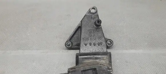 Opel Astra G Engine mounting bracket 90570378