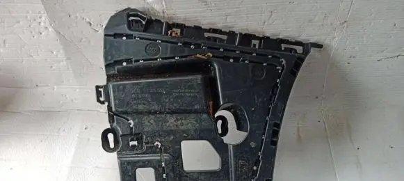 BMW 5 F10 F11 Bumper support mounting bracket corner 7285562
