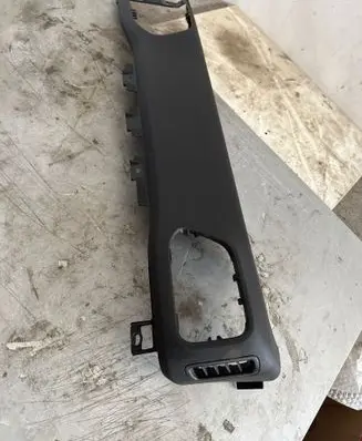 Renault Master III Dashboard glove box trim 682116715R