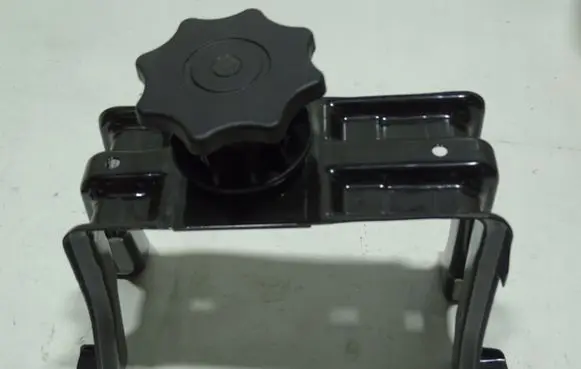 Audi A4 S4 B8 8K Spare wheel mounting bracket 