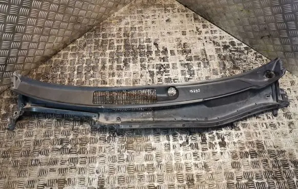 Lexus IS 220D-250-350 Wiper trim 5570853060