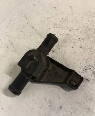 Volkswagen Transporter - Caravelle T4 Engine coolant pipe/hose 701819809D