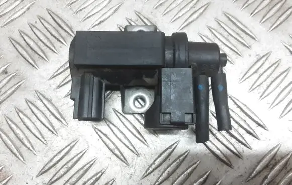 Toyota Avensis T250 Turbo solenoid valve 258190R010