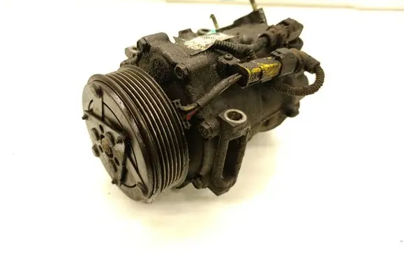 Citroen C5 Air conditioning (A/C) compressor (pump) 967145138