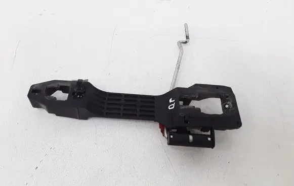Toyota Avensis T250 Front door exterior handle/bracket 