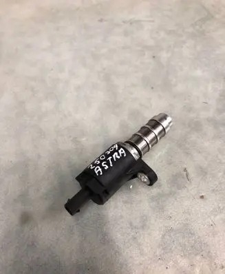 Opel Astra L Camshaft vanos timing valve 9832156780