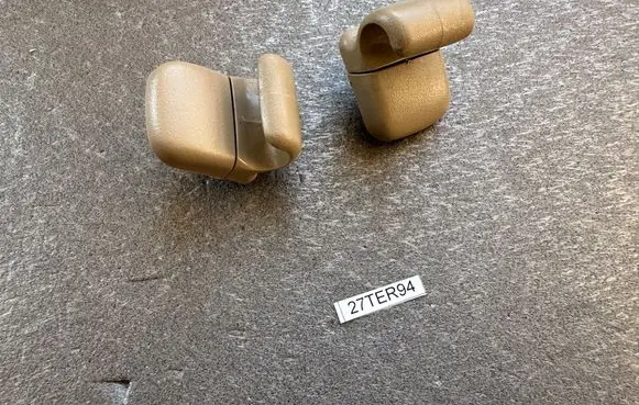 Sun visor clip/hook/bracket