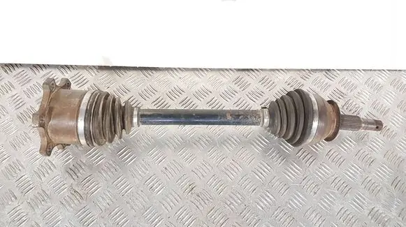 Nissan Pathfinder R51 Rear driveshaft