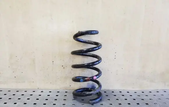 Honda CR-V Rear coil spring