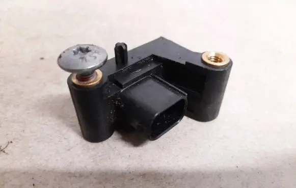 BMW 5 E60 E61 Airbag deployment crash/impact sensor 6977398 6577000963