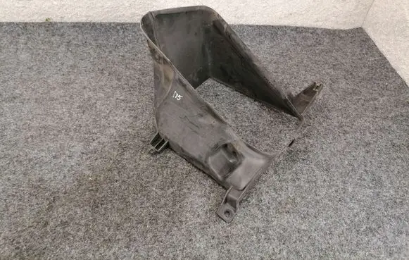BMW M5 Intercooler air guide/duct channel 8047398 51748047298