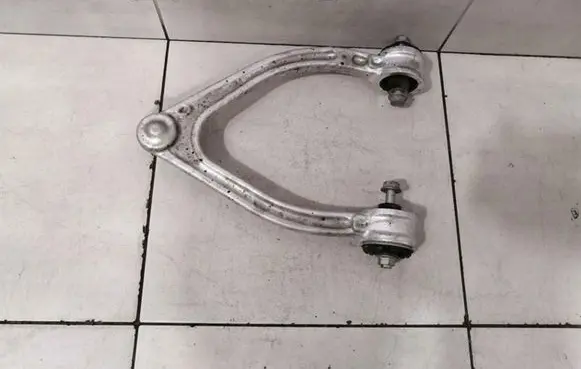 Mercedes-Benz S C217 Front control arm A2223307200
