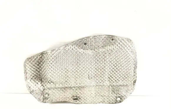 Volkswagen Touareg II Heat shield in engine bay 7P6825615