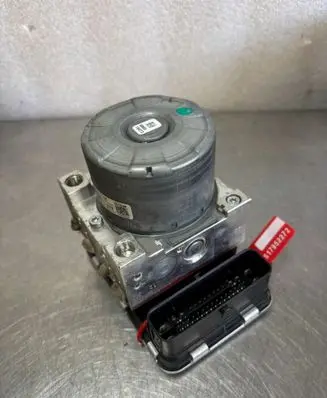 Volkswagen Arteon Master brake cylinder
