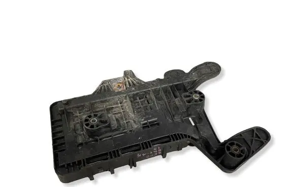 Skoda Octavia Mk2 (1Z) Battery box tray 1K0915333C