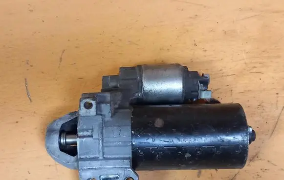 BMW 3 E90 E91 Starter motor 8506657