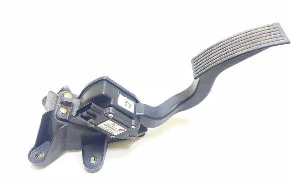 Hyundai Sonata Accelerator throttle pedal 327103K000 K1205A02670000