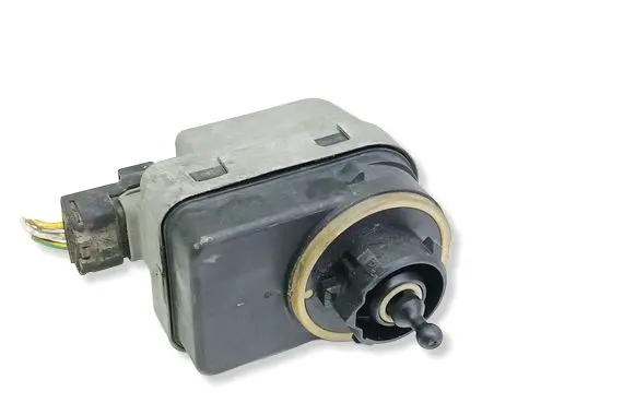Peugeot 607 Headlight level adjustment motor 