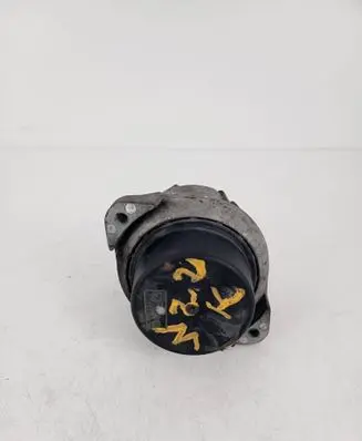 BMW 3 E92 E93 Engine mount bracket 13981112