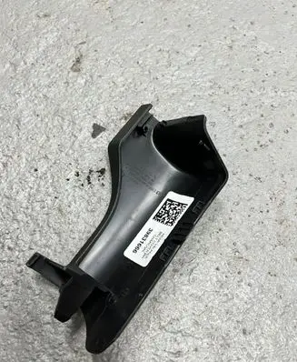 Volvo S60 Seat belt trim 39831666 39831667