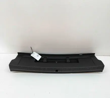 Trunk/boot sill cover protection