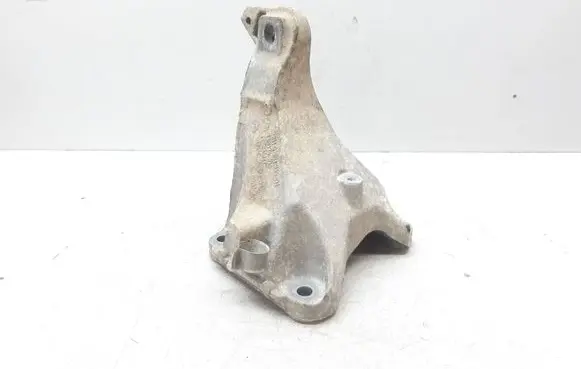 BMW 1 E81 E87 Engine mounting bracket 6781916 22116781916