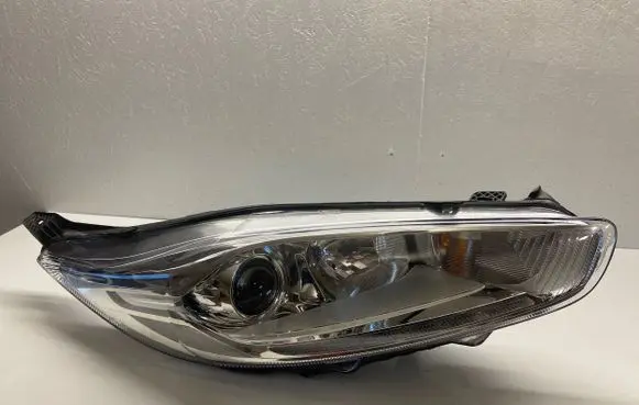 Ford Fiesta Headlight/headlamp C1BB13W029CG 1090041 000000201