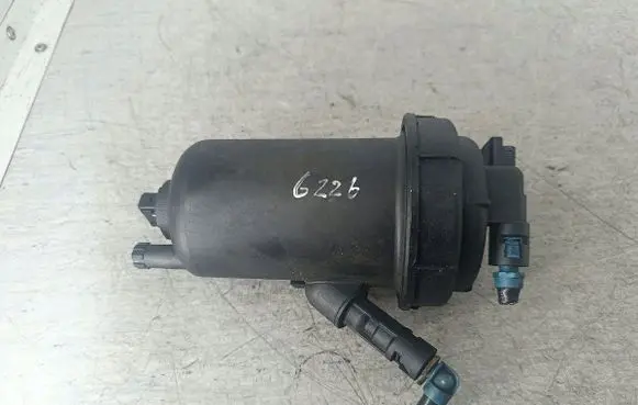 Opel Zafira B Fuel filter housing 