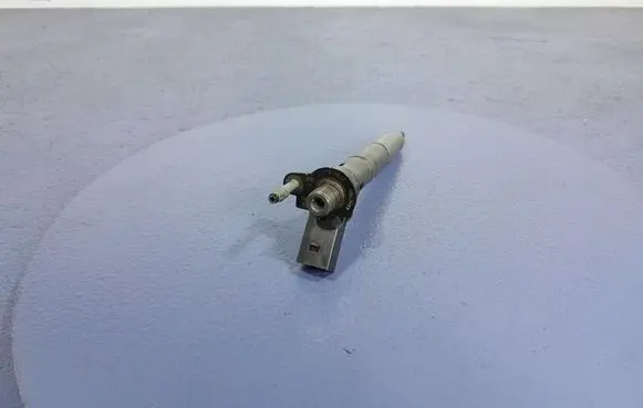 Fuel injector