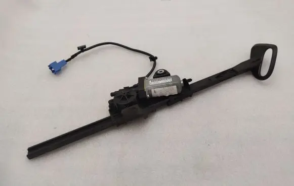 Mercedes-Benz E W238 Seat belt adjustment motor A2058600182