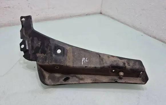 Mitsubishi Pajero Front mudguard 