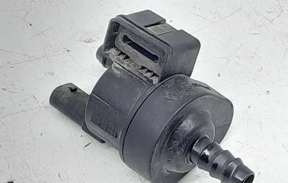 Cupra Formentor Vacuum valve 04E906517